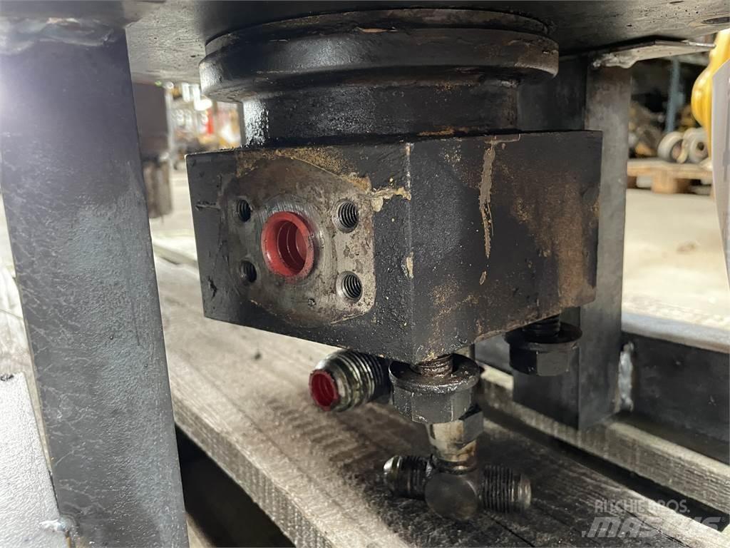 CAT 215LC svirvel Hydraulik