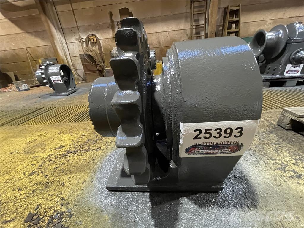 CAT 318BL Køregear Gear
