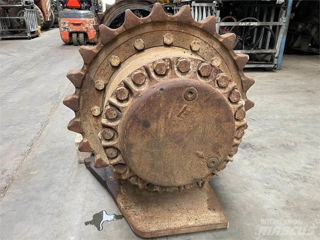 CAT 330B Køregear Gear
