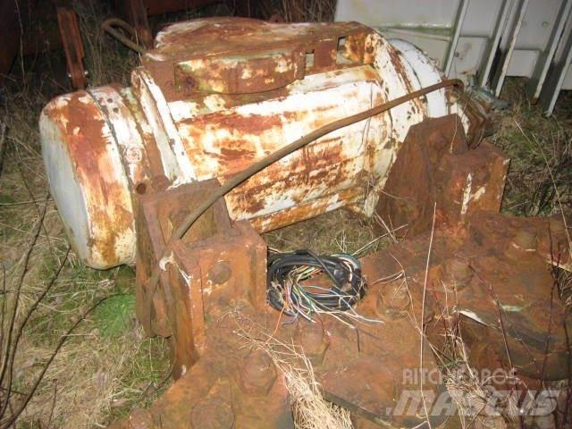 Demag 15 ton Hejsespil og materialeelevatorer