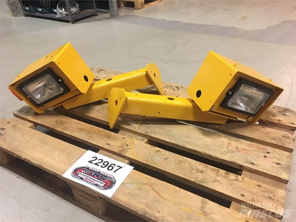  Forlygter Volvo L180E Andet tilbehør