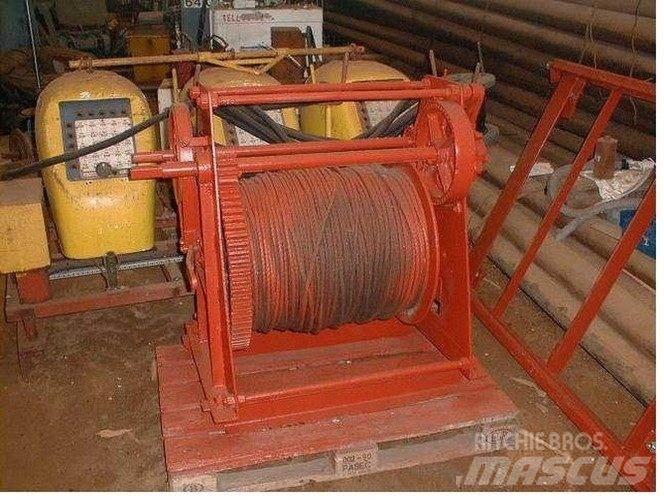  Håndspil - 1 stk. Hejsespil og materialeelevatorer