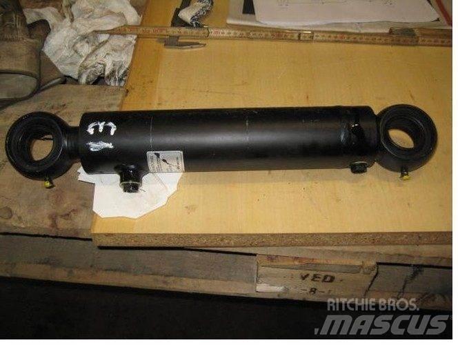 Hyd. cylinder no. 13 - 1 stk. Hydraulik