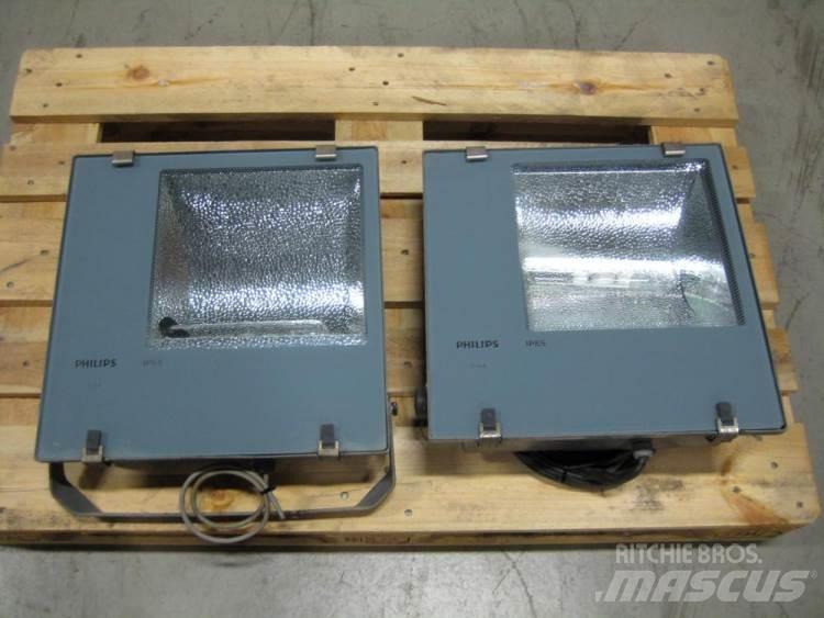  Lamper - 400W - 2 stk. Elektronik