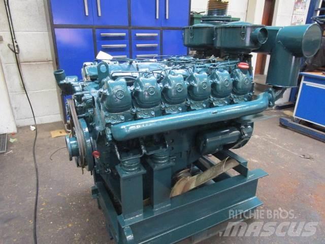 Mercedes-Benz V12 motor Motorer