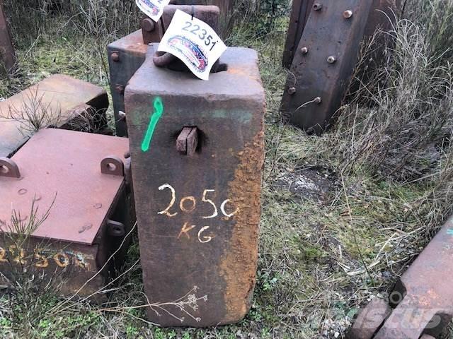  Rammeslag ca. 2050 kg Andet tilbehør