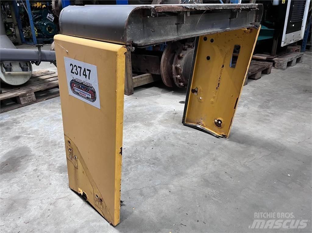  Top - & sideplade, Volvo L90E Andet tilbehør