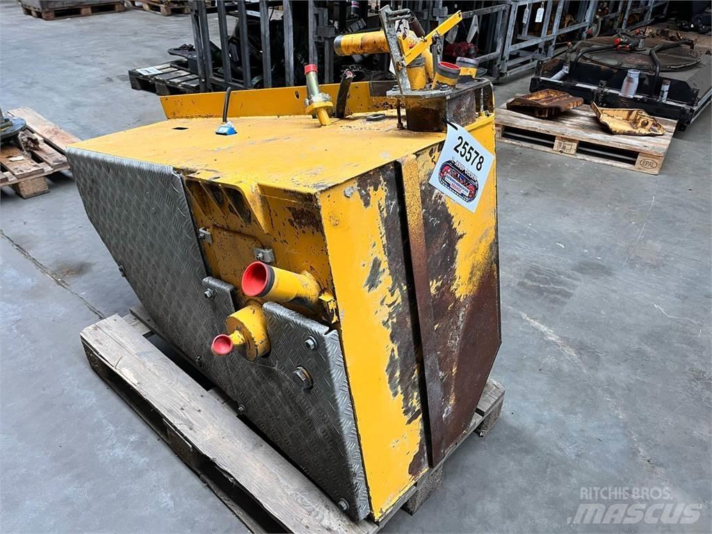 Volvo A35 brændstoftank Motorer