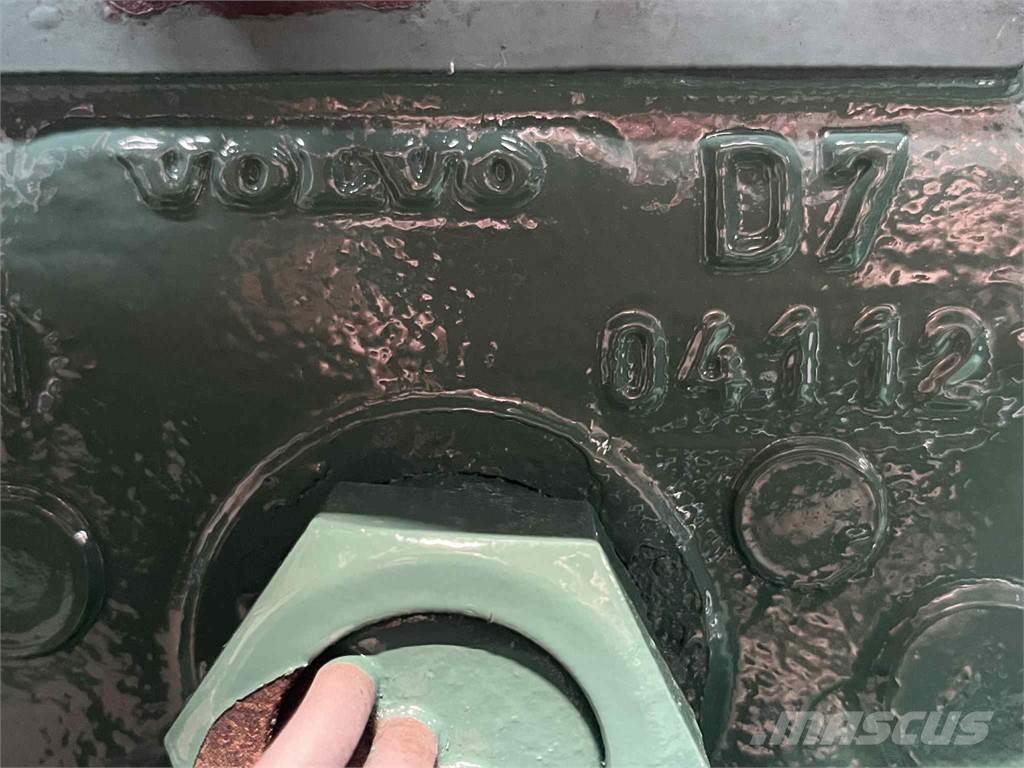 Volvo D7C motor Motorer