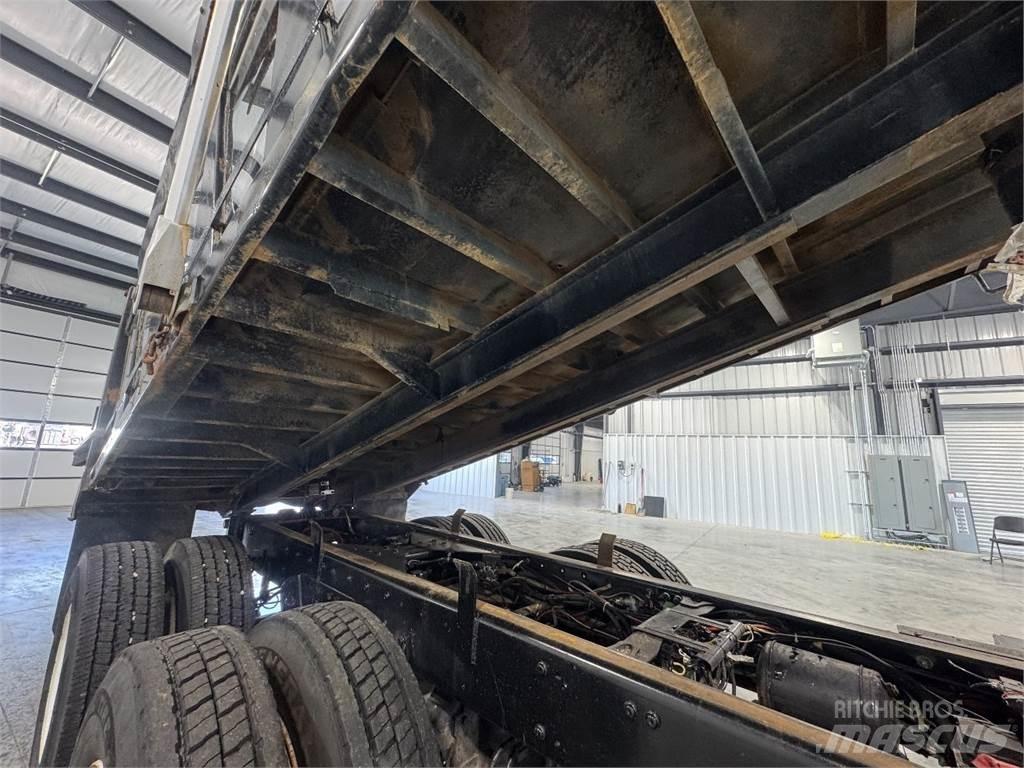 Freightliner M2 Lastbiler med tip