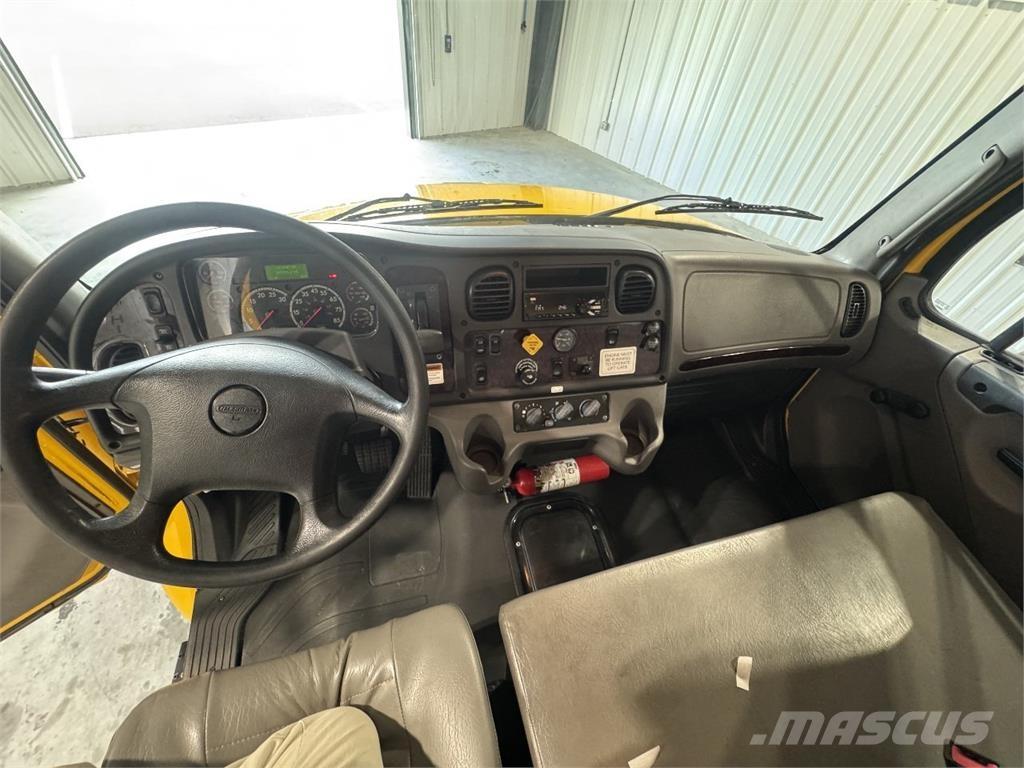 Freightliner M2 Fast kasse
