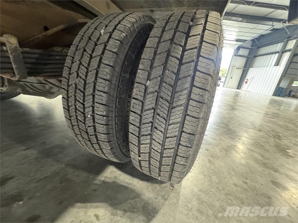 GMC G33903 Fast kasse