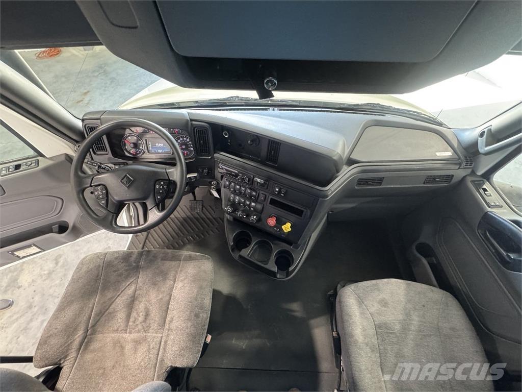 International LT625 Trækkere