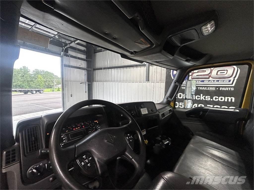 International MV Fast kasse