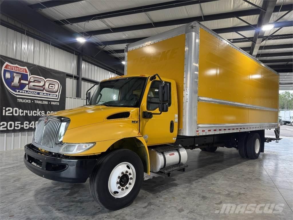 International MV Fast kasse