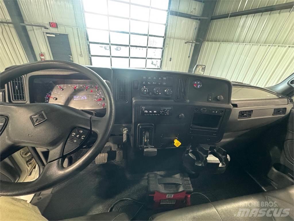International MV607 Fast kasse