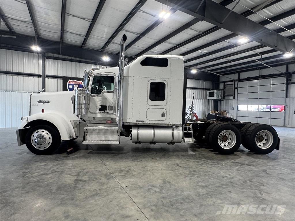 Kenworth W900 Trækkere