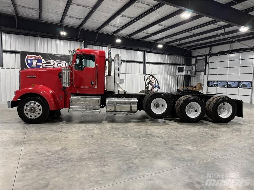 Kenworth W900L Trækkere