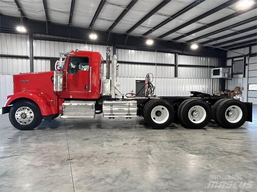 Kenworth W900L Trækkere