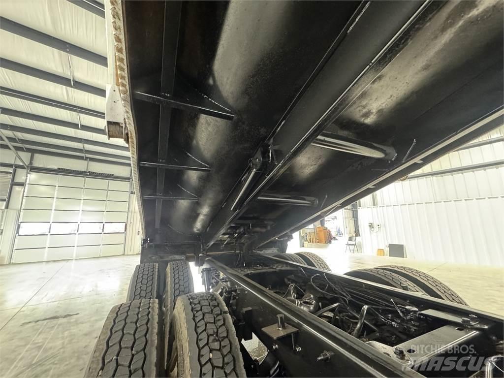 Kenworth W990 Lastbiler med tip