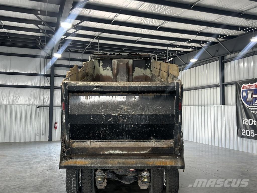 Mack Granite Lastbiler med tip