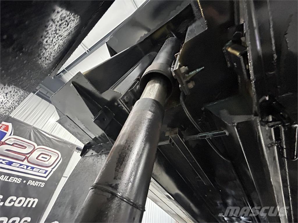 Mack Granite Lastbiler med tip