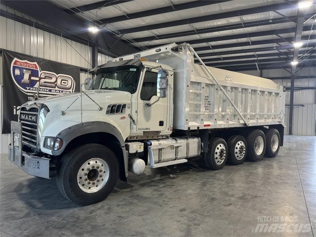 Mack GU713 Lastbiler med tip