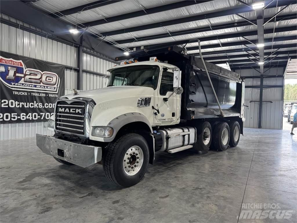 Mack GU713 Lastbiler med tip