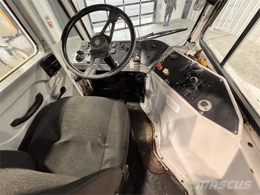 Ottawa Kalmar Terminaltraktorer