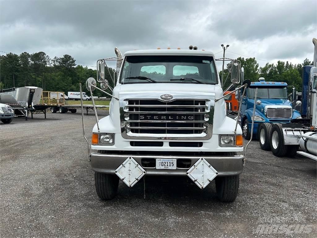 Sterling L7500 Lastbil med lad/Flatbed