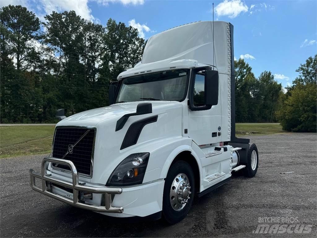 Volvo VNL42T300 Trækkere