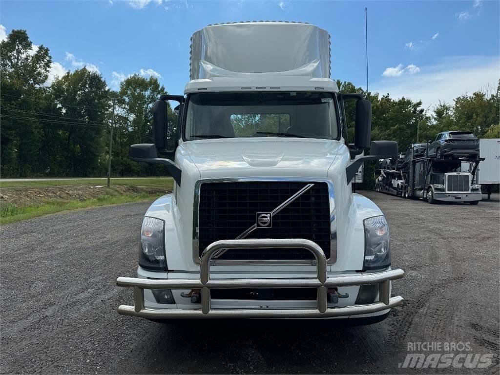 Volvo VNL42T300 Trækkere