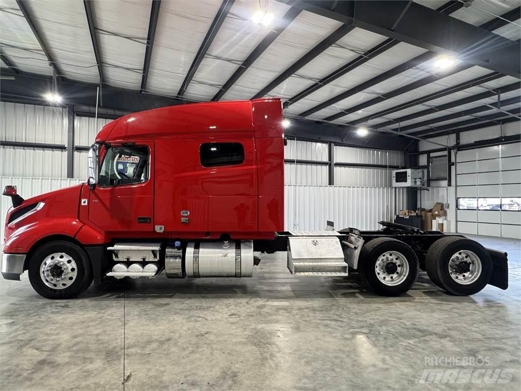 Volvo VNL64T740 Trækkere