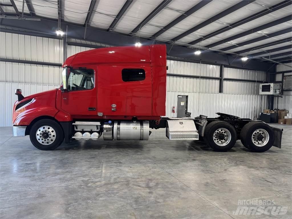 Volvo VNL64T740 Trækkere