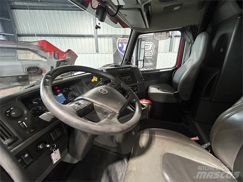 Volvo VNL64T740 Trækkere