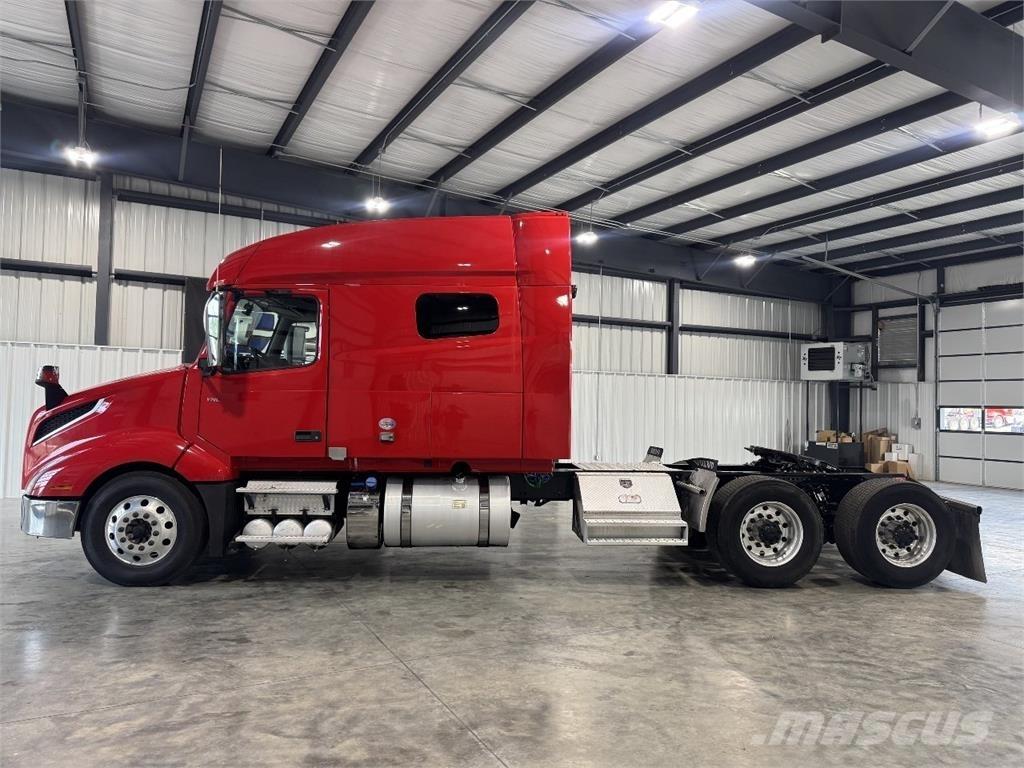 Volvo VNL64T740 Trækkere