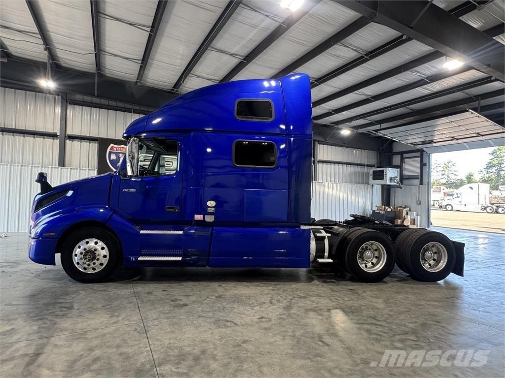 Volvo VNL860 Trækkere