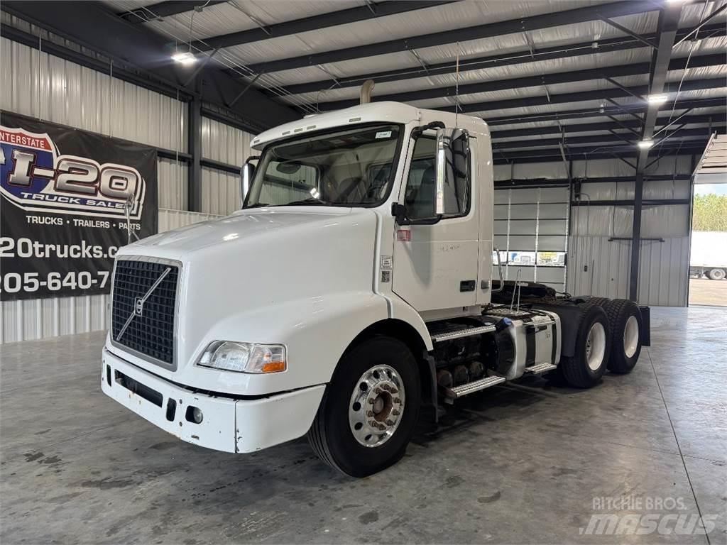 Volvo VNM Trækkere