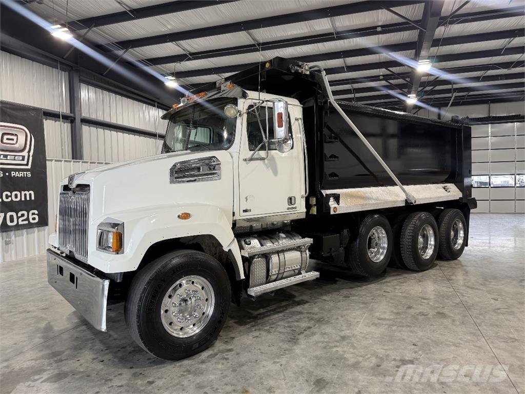 Western Star 4700SF Lastbiler med tip