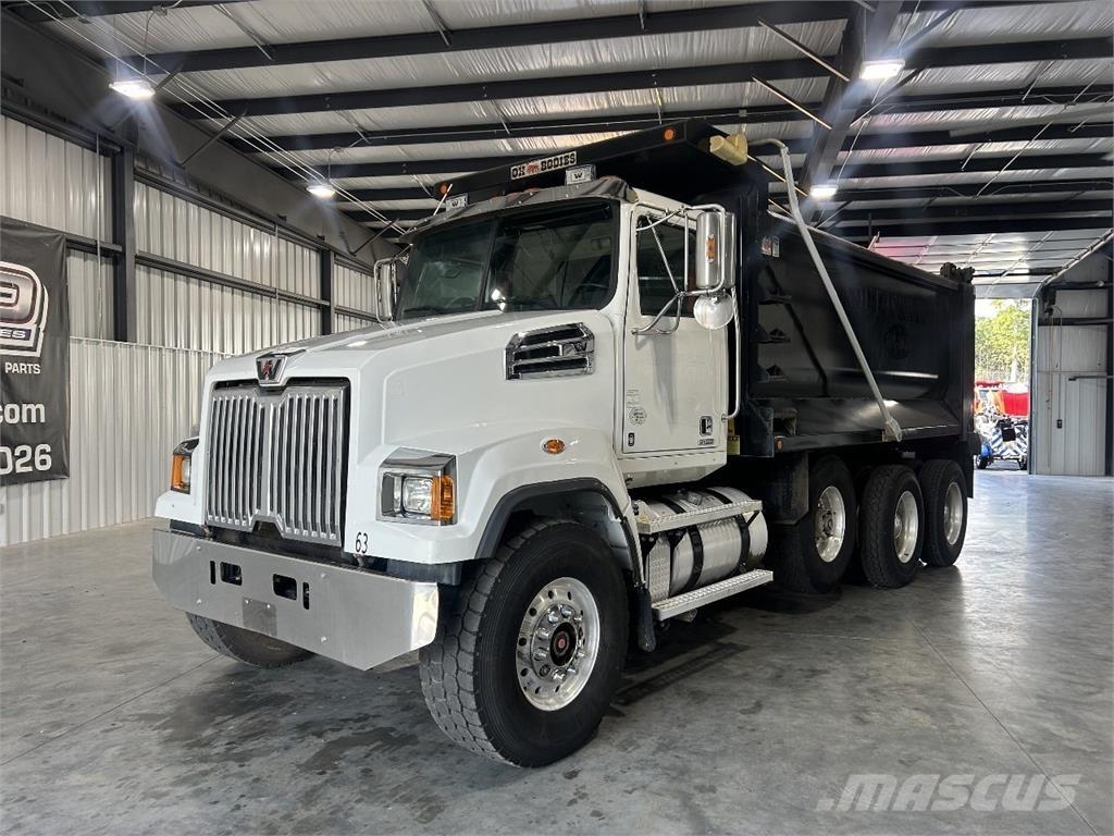 Western Star 4700SF Lastbiler med tip