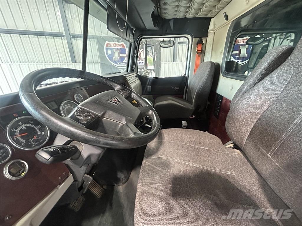 Western Star 4700SF Lastbiler med tip