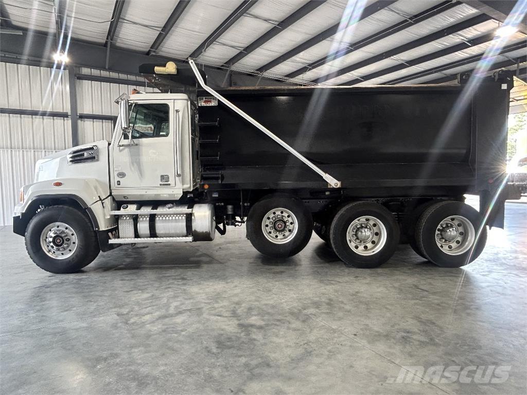 Western Star 4700SF Lastbiler med tip