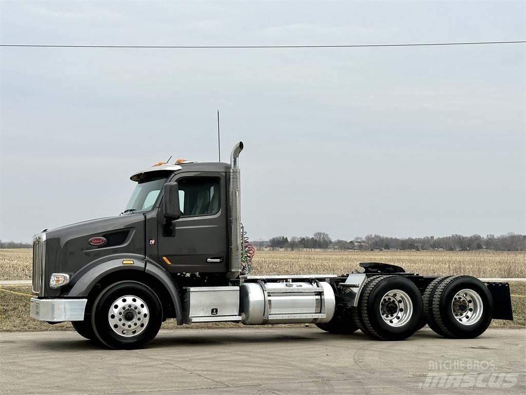 Peterbilt 567 Trækkere