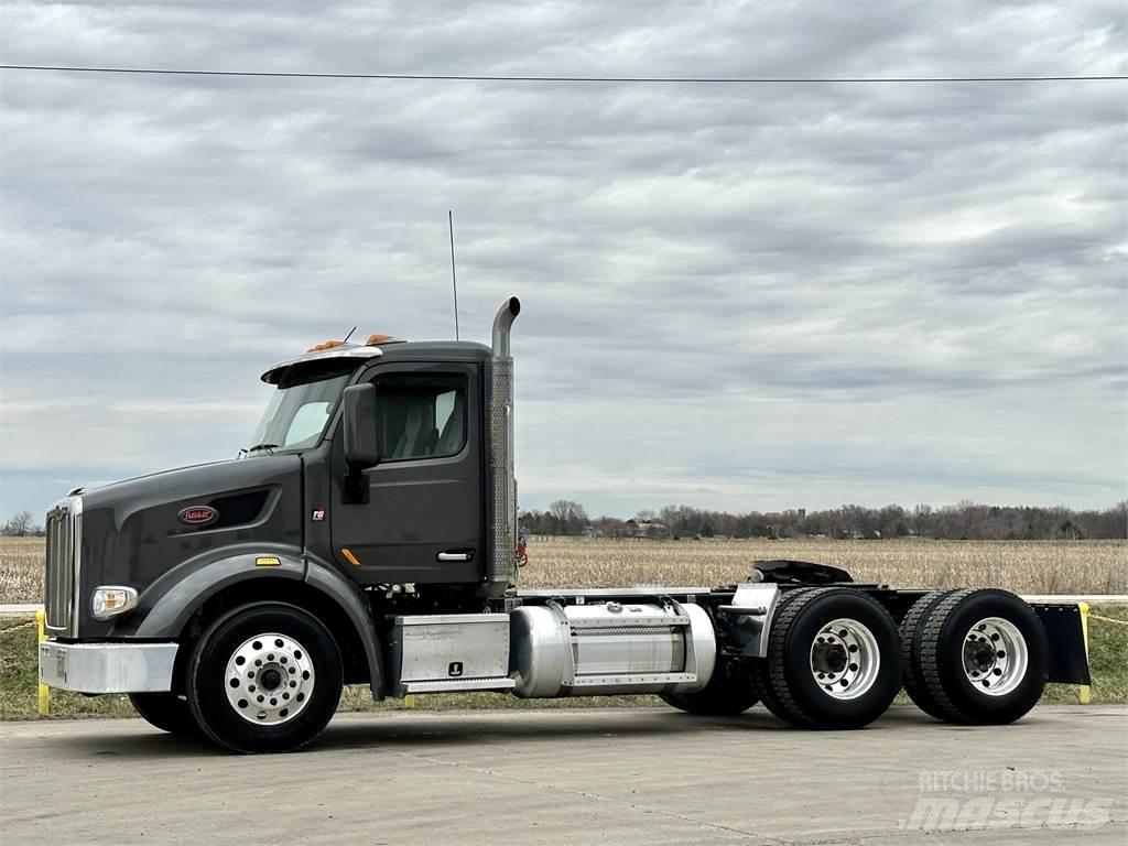 Peterbilt 567 Trækkere