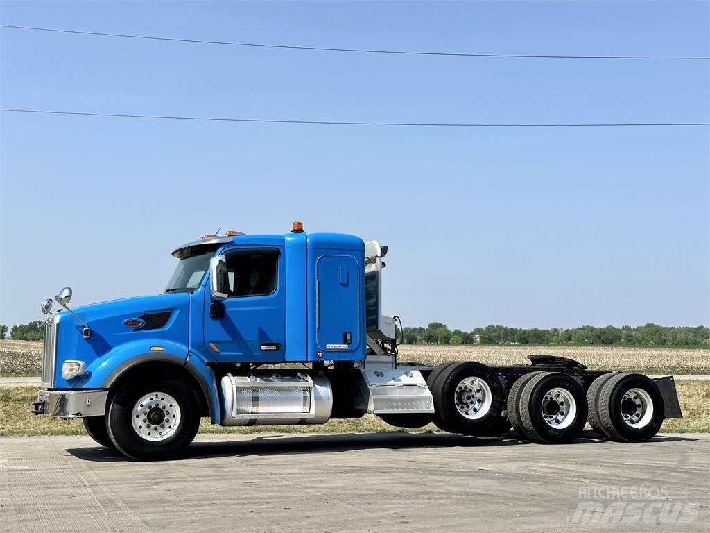 Peterbilt 567 Trækkere