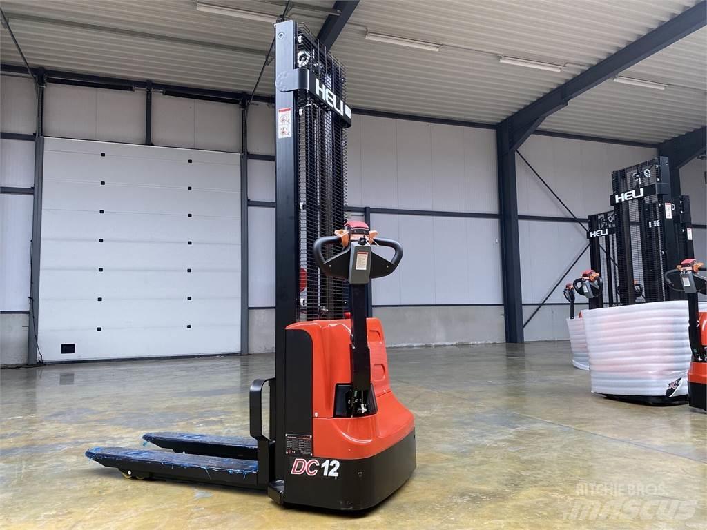 Heli CDD12J Selvkørende stablere