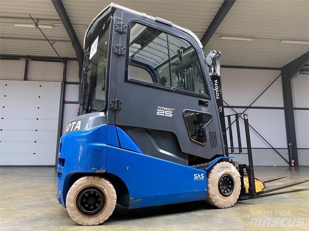 Toyota 8FBMKT25 El gaffeltrucks