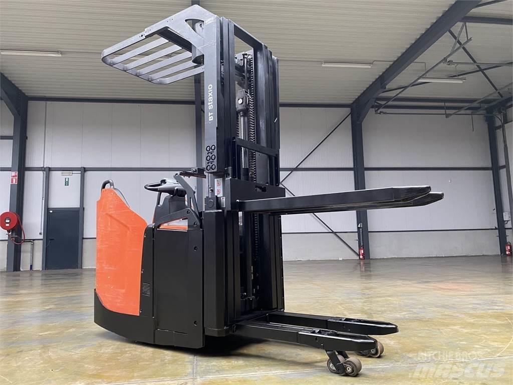 Toyota BT SPE140L Selvkørende stablere