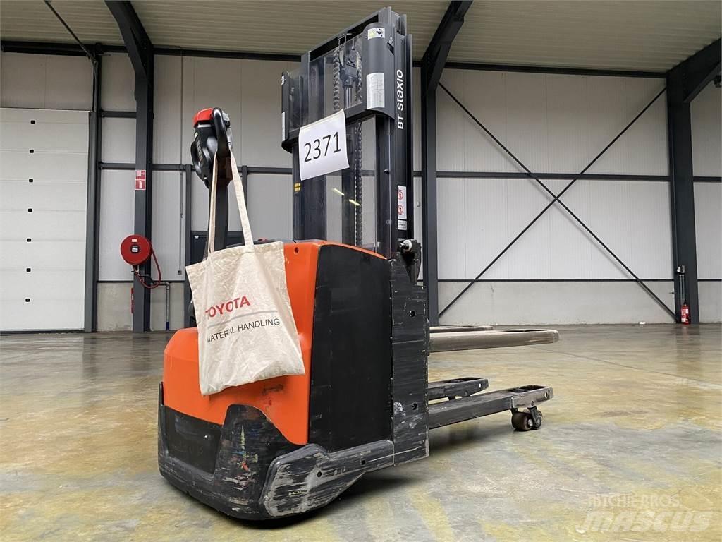 Toyota SWE200D Selvkørende stablere