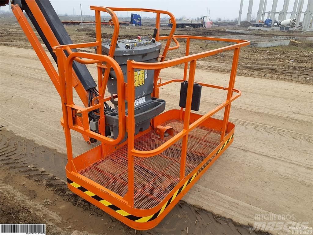 JLG 860SJ Bomlifte med knækarm